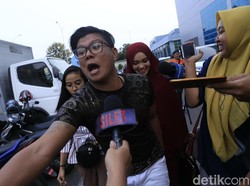 Andika Babang Tamvan Siap Nikahi Pacar Baru yang Syari