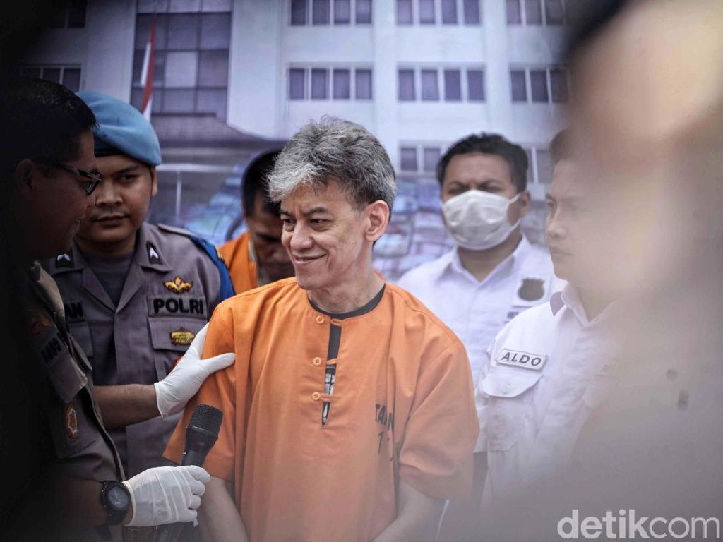 Fariz RM Jalani Rehabilitasi di Lido Fariz RM Jalani Rehabilitasi di Lido
