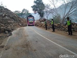Jalan Nasional Trenggalek Kerap Longsor, Ini Strategi Kementerian PUPR Jalan Nasional Trenggalek Kerap Longsor, Ini Strategi Kementerian PUPR
