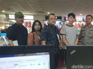 Foto: Mediasi Sekuriti-Pedagang Tanah Abang di Video Sewa Lahan Foto: Mediasi Sekuriti-Pedagang Tanah Abang di Video Sewa Lahan