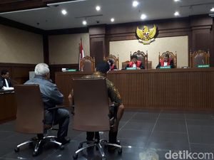 Saksi Cerita Fayakhun Bertemu Novanto Terkait Proyek di Bakamla Saksi Cerita Fayakhun Bertemu Novanto Terkait Proyek di Bakamla