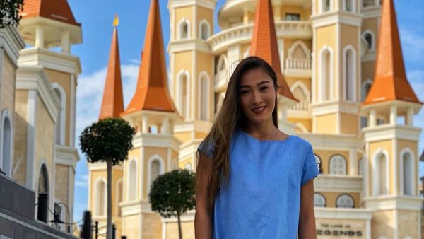 Gaya Traveling Aigerim Shynazbekova, Atlet Cantik Kazakhstan