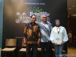Peringati 90 Tahun Sumpah Pemuda, HIMPUNI Gelar Festival Folklor Nusantara