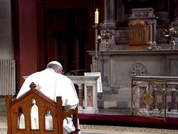 Paus Fransiskus Memohon Pengampunan Atas Serangan Seks Anak-anak