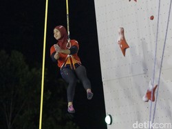 Detik-detik Aries Susanti Pecahkan Rekor Dunia Panjat Tebing
