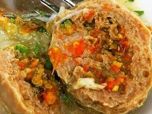 Huahh! Tambah Semangat dengan Sengatan Pedas Bakso Mercon