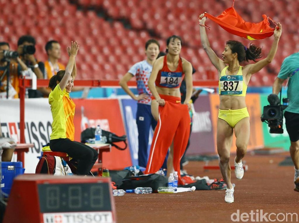 Vietnam Tambah Emas dari Lompat Jauh Putri Vietnam Tambah Emas dari Lompat Jauh Putri