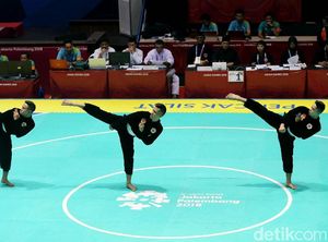 Begini Aksi Pesilat Beregu Putra yang Sukses Raih Emas