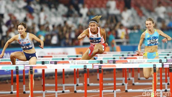 Aksi Emilia Nova Saat Persembahkan Perak untuk Indonesia