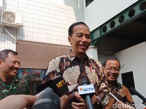 Jokowi: BJ Habibie Dirawat Sejak Jumat, Sekarang Sudah Membaik