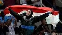 Pesilat Putri Sarah Tria Monita Sabet Emas untuk Indonesia