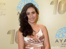 Punggung Dikerok, Ayu Ting Ting Disentil Perlihatkan Aurat