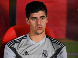 Simeone: Courtois Takkan Jadi Starter di Atletico karena Oblak Lebih Baik