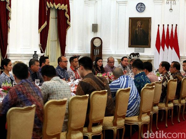 Jokowi Kumpulkan Konglomerat Muda di Istana