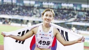Foto: Liburannya Pelari Korsel Peraih Emas yang Mirip Bintang K-Pop