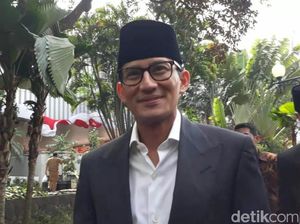 Sandiaga Ujian Disertasi di UPH Sandiaga Ujian Disertasi di UPH