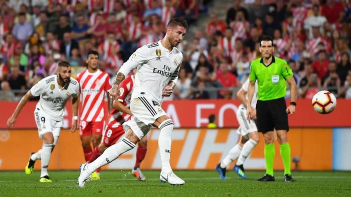 Sergio Ramos menjadi pengganti Cristiano Ronaldo dalam mengambil jatah penalti Real Madrid (Foto: David Ramos/Getty Images) Sergio Ramos menjadi pengganti Cristiano Ronaldo dalam mengambil jatah penalti Real Madrid (Foto: David Ramos/Getty Images)