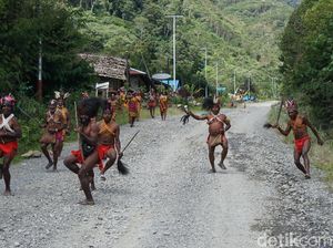 Mengenal Suku-suku Pedalaman Pegunungan Papua Barat