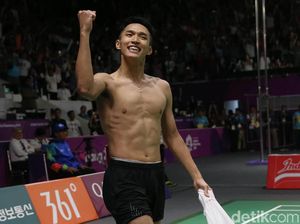 Perayaan Buka Baju Jonatan Christie: Spontan Dua Kali