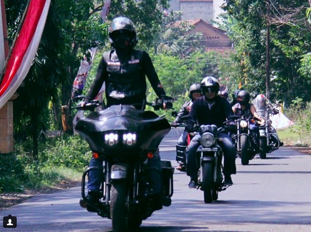 Sisi Lain Tontowi Ahmad, Si Pecinta Moge Sisi Lain Tontowi Ahmad, Si Pecinta Moge