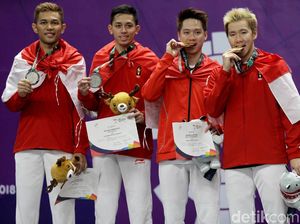 Gigit Medali Jadi Tradisi, Begini Girangnya Atlet Indonesia Saat Menang Gigit Medali Jadi Tradisi, Begini Girangnya Atlet Indonesia Saat Menang
