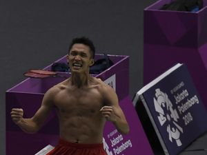 Selebrasi seperti Jonatan Christie, Pebulutangkis China Ini Malah Gagal Selebrasi seperti Jonatan Christie, Pebulutangkis China Ini Malah Gagal
