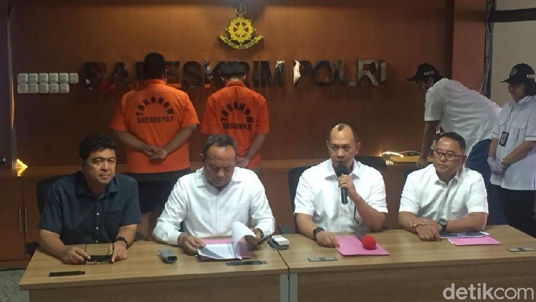 Polisi: Ancaman Peledakan Polda Riau Terkait Penolakan Neno Warisman Polisi: Ancaman Peledakan Polda Riau Terkait Penolakan Neno Warisman