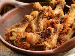 Resep Ayam Goreng Rumahan yang Gurih dan Empuk