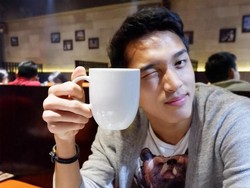 Jonatan Christie Vs Hotman Paris, Pilih yang Mana?