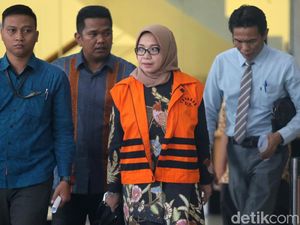 KPK Kembali Periksa Eni Saragih KPK Kembali Periksa Eni Saragih