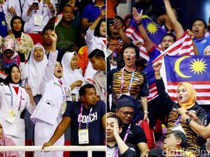 Adu Yel-yel Suporter Indonesia vs Malaysia