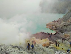 Cegah Bahaya Kebakaran, Kawah Ijen Bondowoso Akan Ditutup Sementara