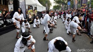 Aksi Flash Mob Wiro Sableng
