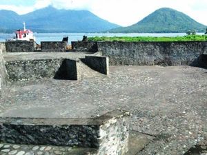 Ternate dan Benteng-bentengnya
