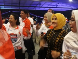 Jadi Dirut Pertamina, Nicke Widyawati Joget Syantik Bareng Rini