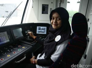 Menjajal LRT Jakarta dari Stasiun Velodrome