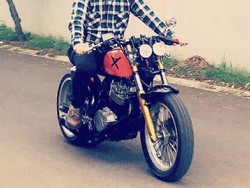 Suzuki GSX 250 Scrambler, Buat Sendiri Ajah