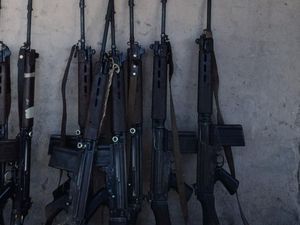 Puluhan Senapan Dicuri dari Gudang Polisi, Diganti Senjata Mainan