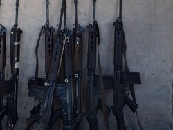 Puluhan Senapan Dicuri dari Gudang Polisi, Diganti Senjata Mainan