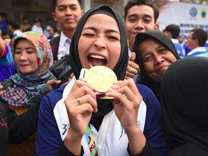 Tak Kalah dari Jonatan Christie, Tantri Kotak Juga Sabet Medali Emas Tak Kalah dari Jonatan Christie, Tantri Kotak Juga Sabet Medali Emas