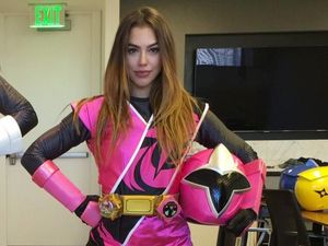 Kenalan dengan Ranger Pink Seksi Ini Yuk!