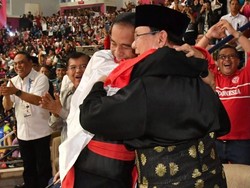 Kontroversi Prediksi Rezim Tunggal Jokowi-Prabowo