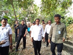 Jokowi: Infrastruktur di Desa Sangat Penting