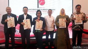 Ini Penampakan 8 Legislator yang Raih Anggota DPR Terbaik 2018