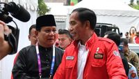 Potret Jokowi-Prabowo Mesra Sejak di Parkiran Hingga Berpelukan