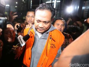 Panitera PN Medan Dituntut 8 Tahun Penjara