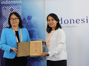 Paviliun Indonesia di BIBF 2018 Dapat Penghargaan dari Penyelenggara Paviliun Indonesia di BIBF 2018 Dapat Penghargaan dari Penyelenggara