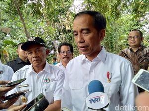 Kasus Pembakaran Bendera HTI, Jokowi: Serahkan kepada Kepolisian Kasus Pembakaran Bendera HTI, Jokowi: Serahkan kepada Kepolisian