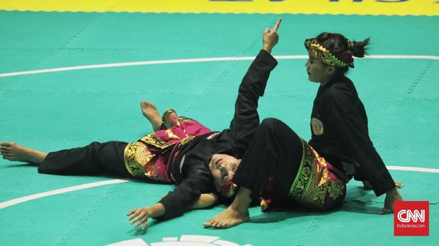 Pencak silat ditetapkan sebagai salah satu warisan budaya oleh UNESCO. (
