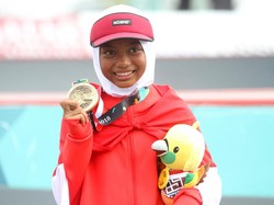 Medali Istimewa Bunga Nyimas Jadi Kado Ultah buat Ibunda